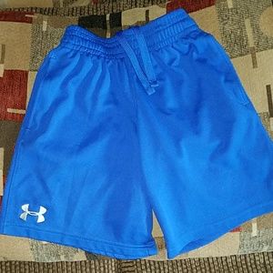 Under Armour boy's size Youth X-Small Shorts
